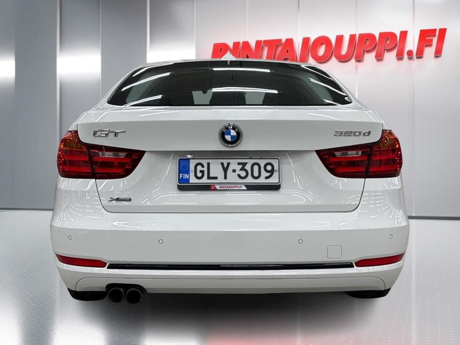 BMW 320 Gran Turismo 2016