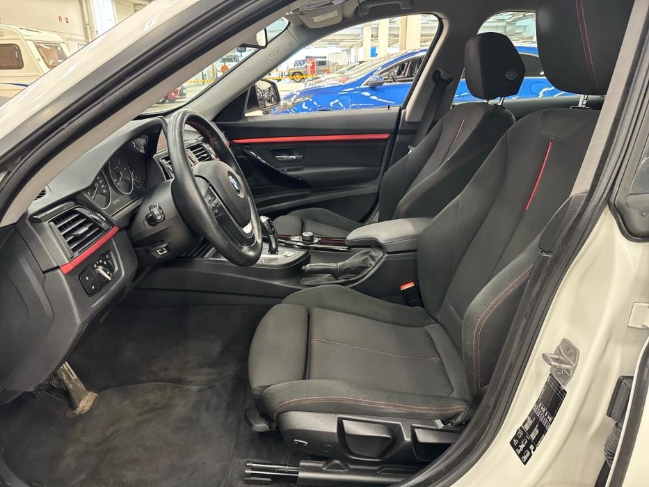 BMW 320 Gran Turismo 2016