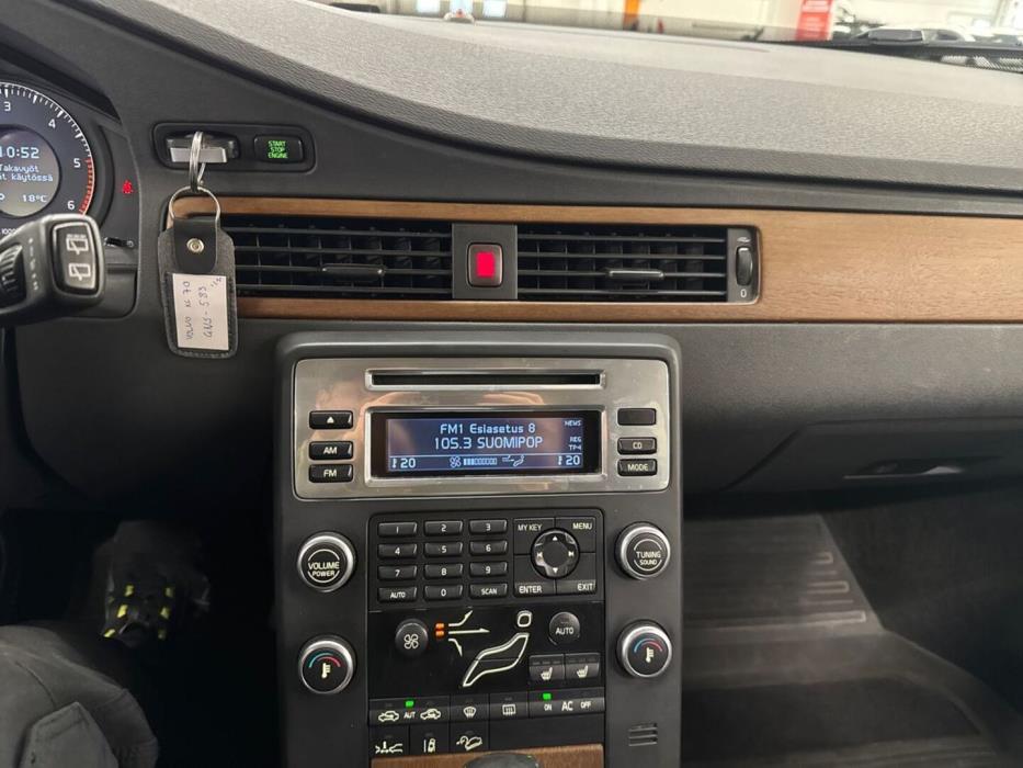 VOLVO XC70 2008