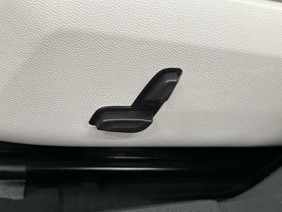 MERCEDES-BENZ E 2015