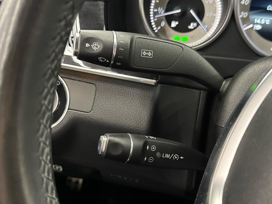 MERCEDES-BENZ E 2015