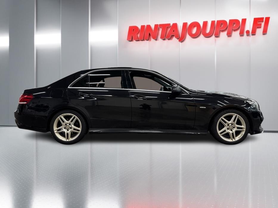 MERCEDES-BENZ E 2015