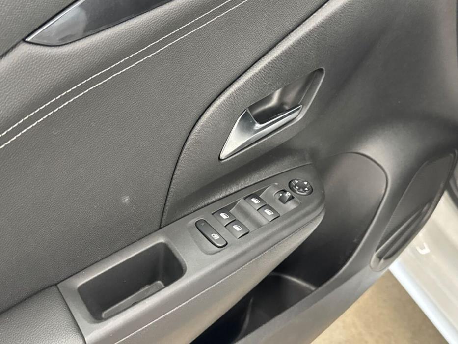 OPEL Corsa 2021