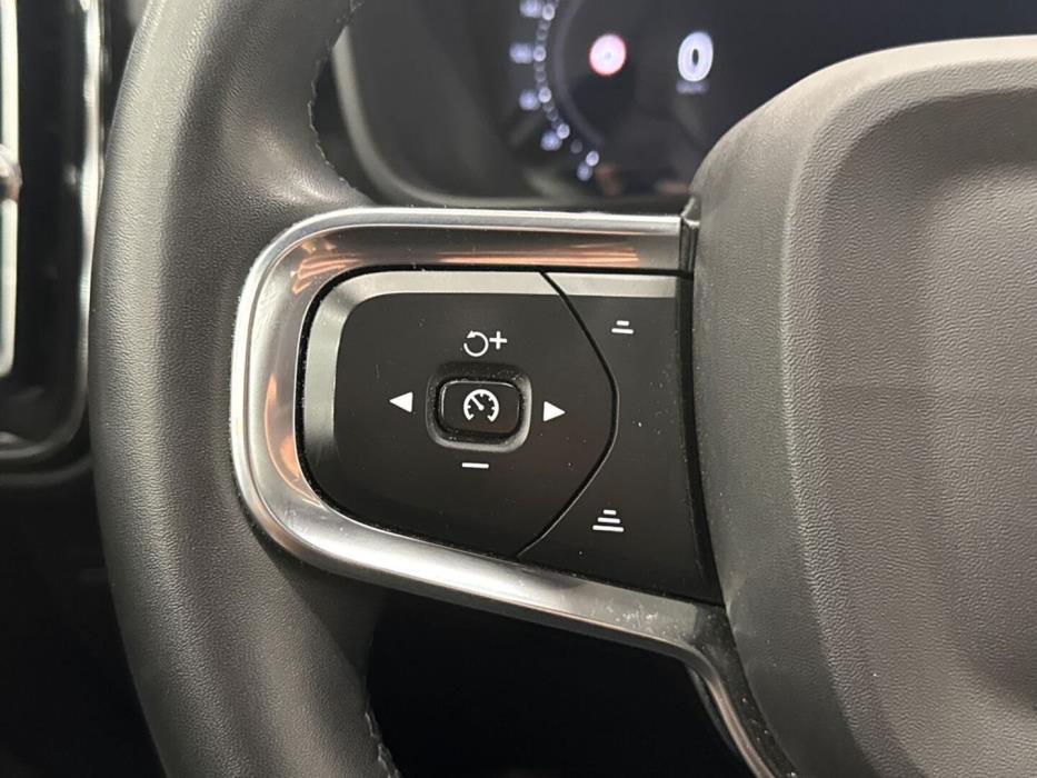 VOLVO C40 2022