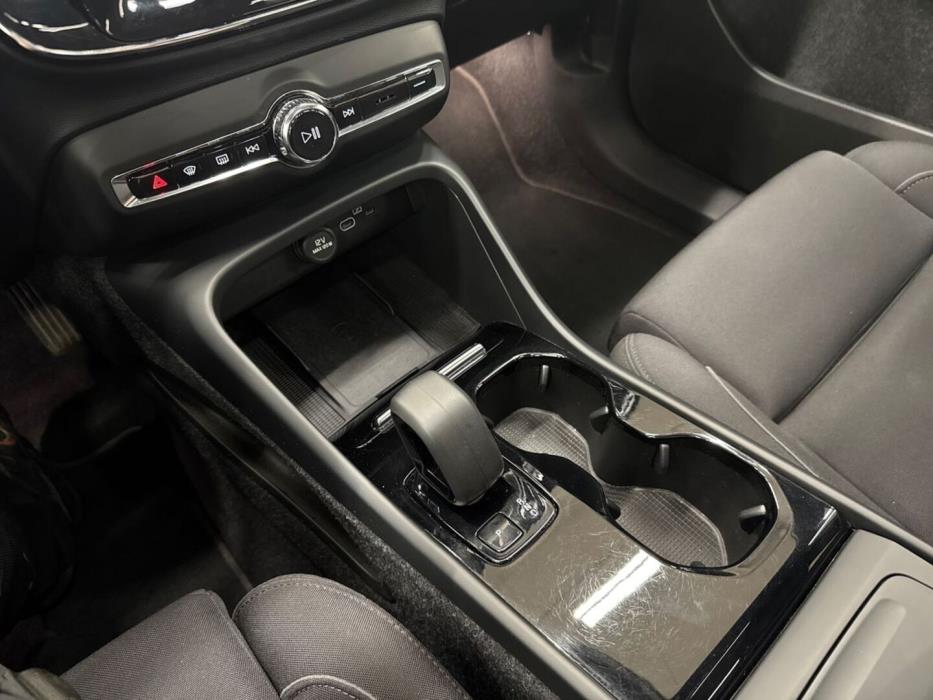 VOLVO C40 2022