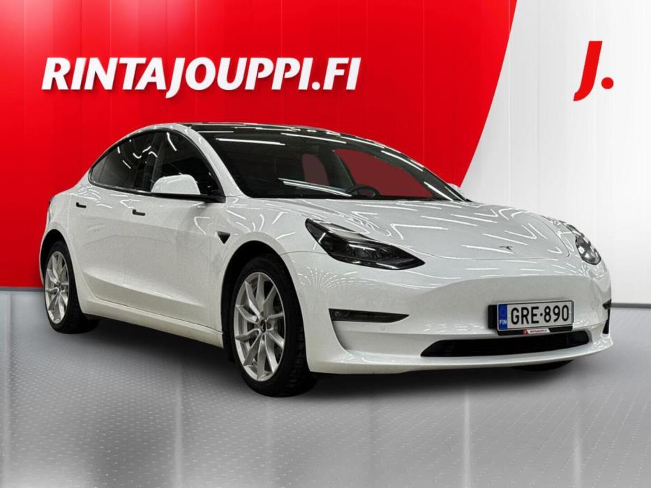 TESLA Model 3 2022