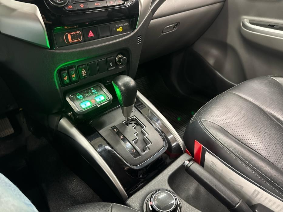 MITSUBISHI L200 2018