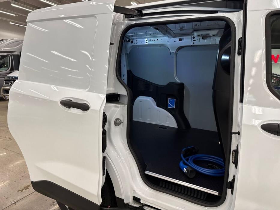 FORD Transit Courier 2026