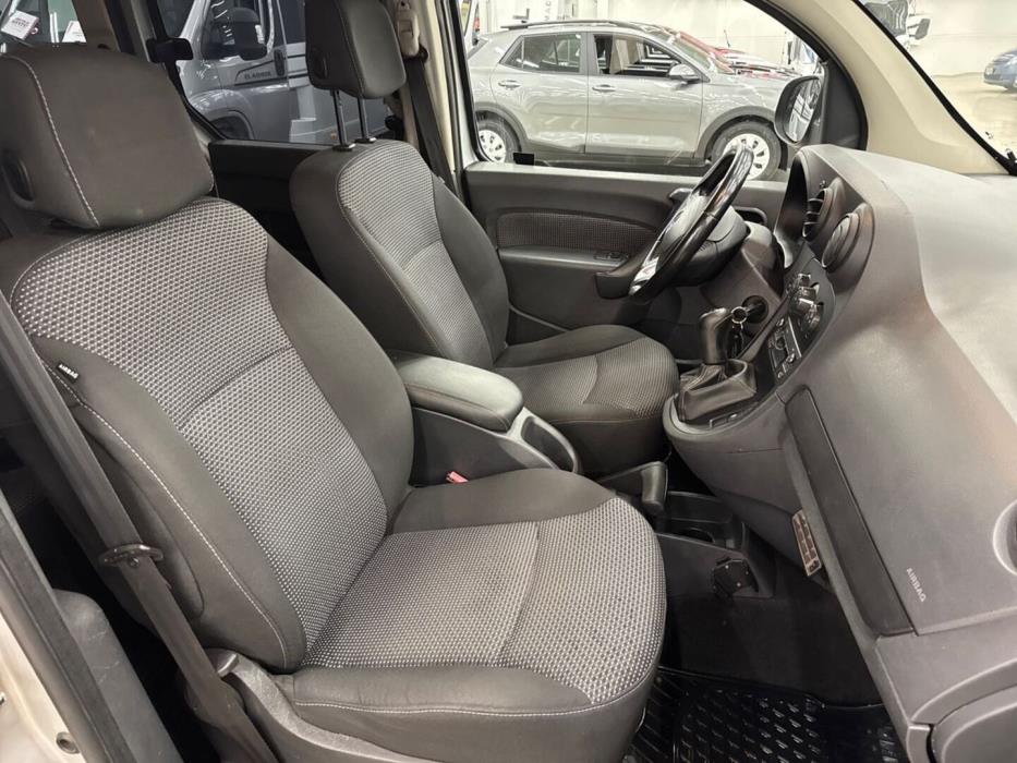 MERCEDES-BENZ Citan 2012