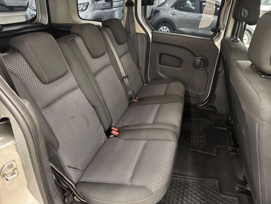 MERCEDES-BENZ Citan 2012