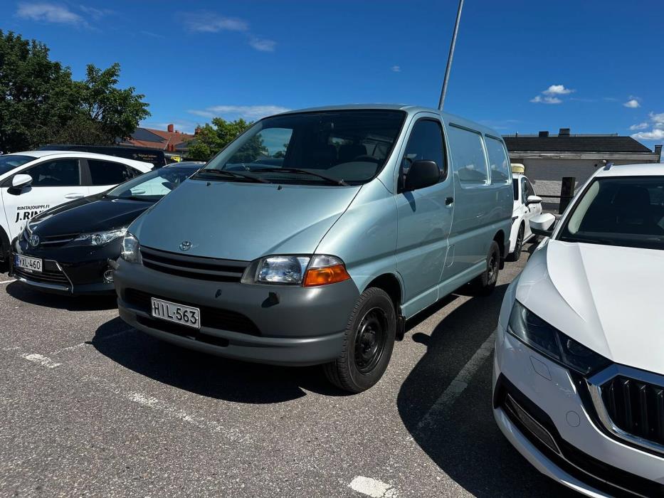 TOYOTA Hiace 1998