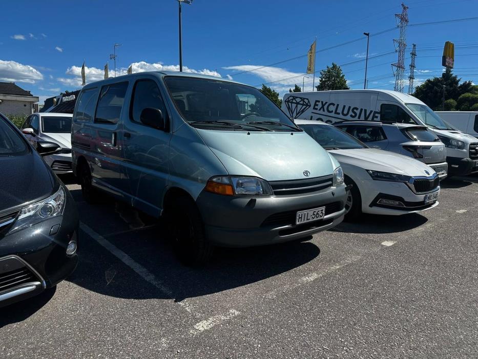 TOYOTA Hiace 1998