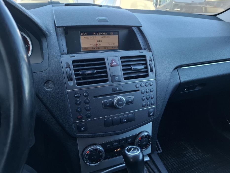 MERCEDES-BENZ C 2009