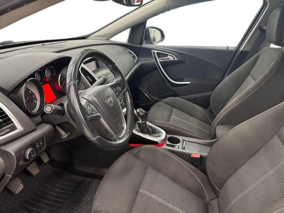 OPEL Astra 2010