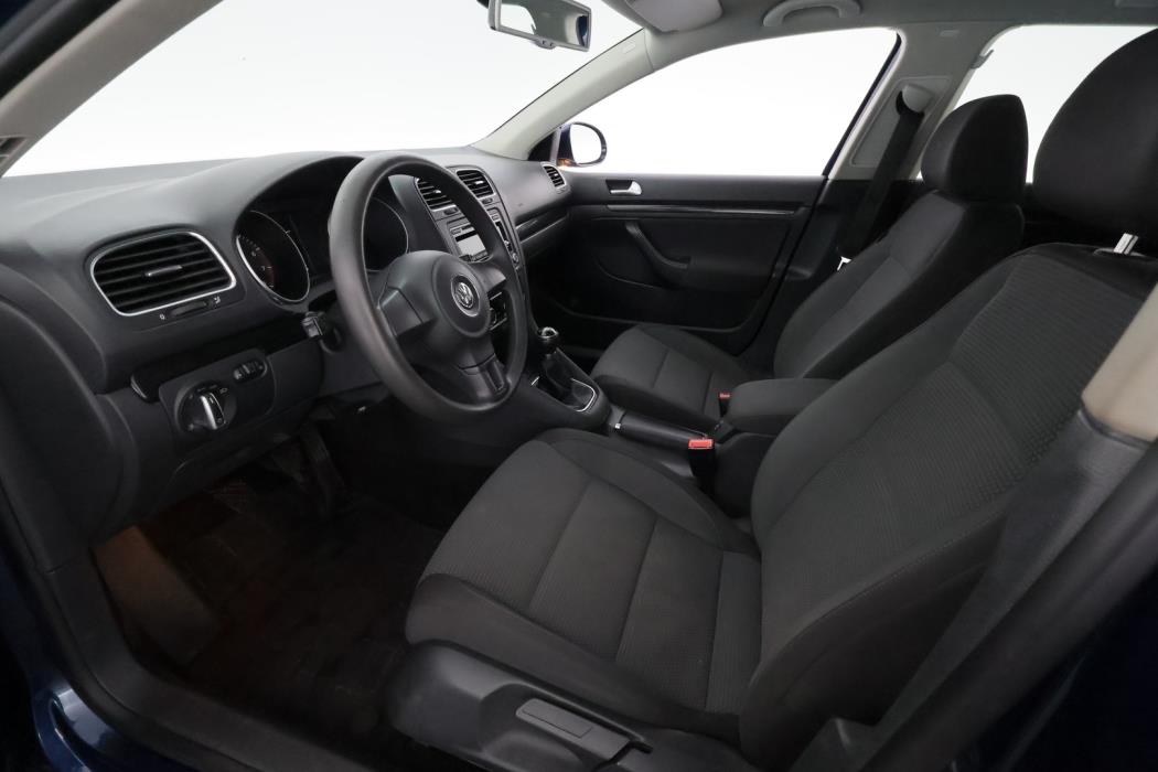 VOLKSWAGEN Golf 2011