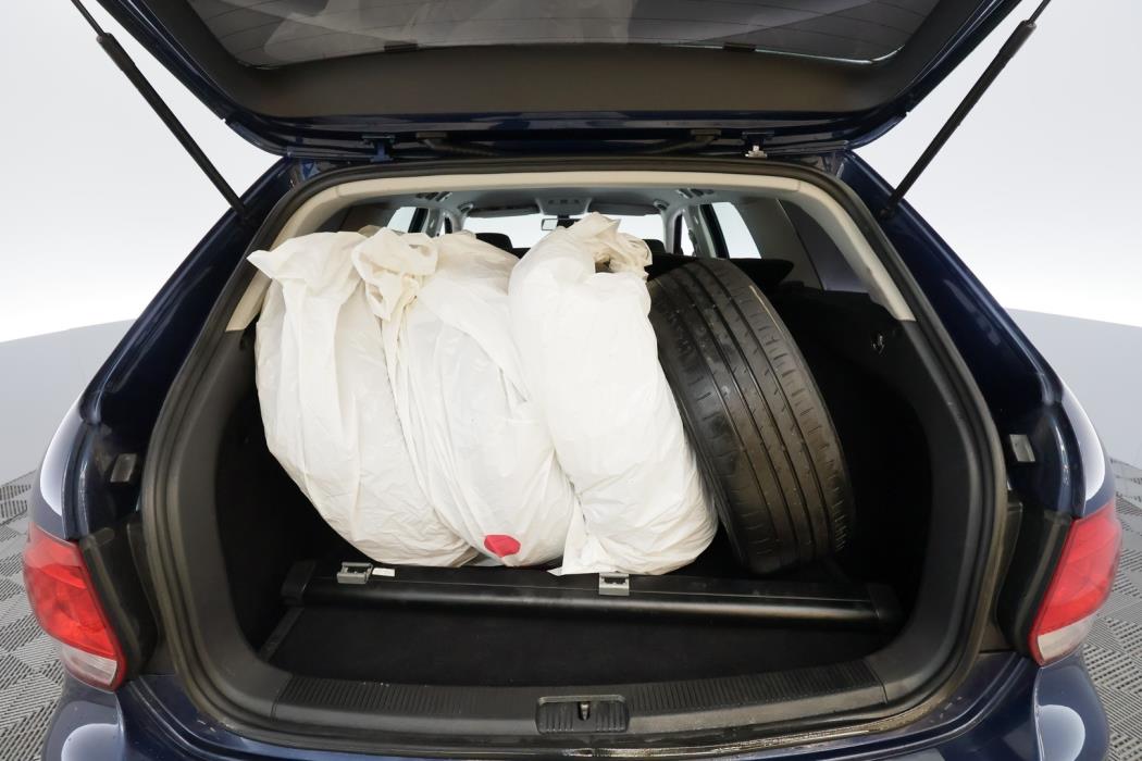 VOLKSWAGEN Golf 2011