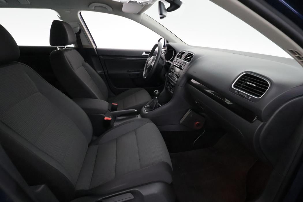 VOLKSWAGEN Golf 2011