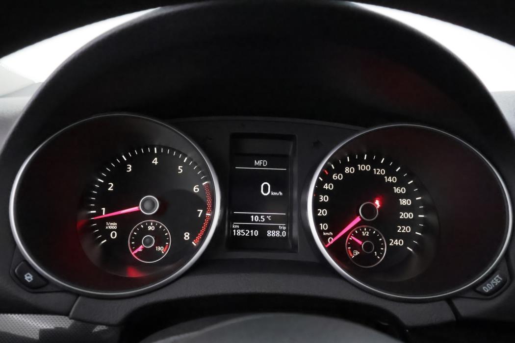 VOLKSWAGEN Golf 2011