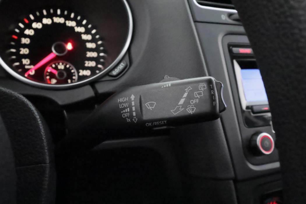 VOLKSWAGEN Golf 2011