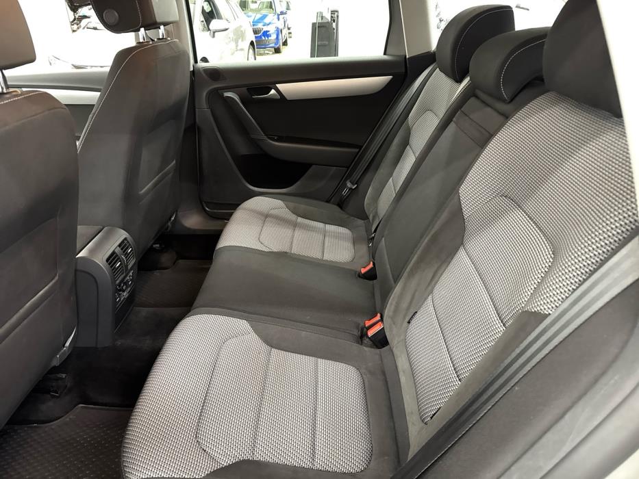 VOLKSWAGEN Passat 2013