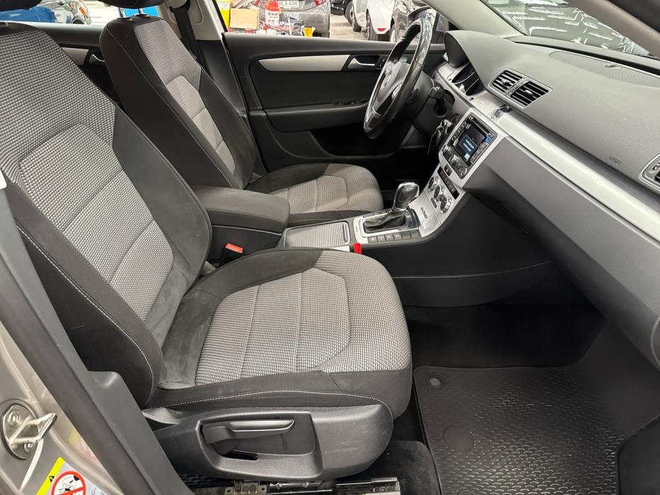 VOLKSWAGEN Passat 2013