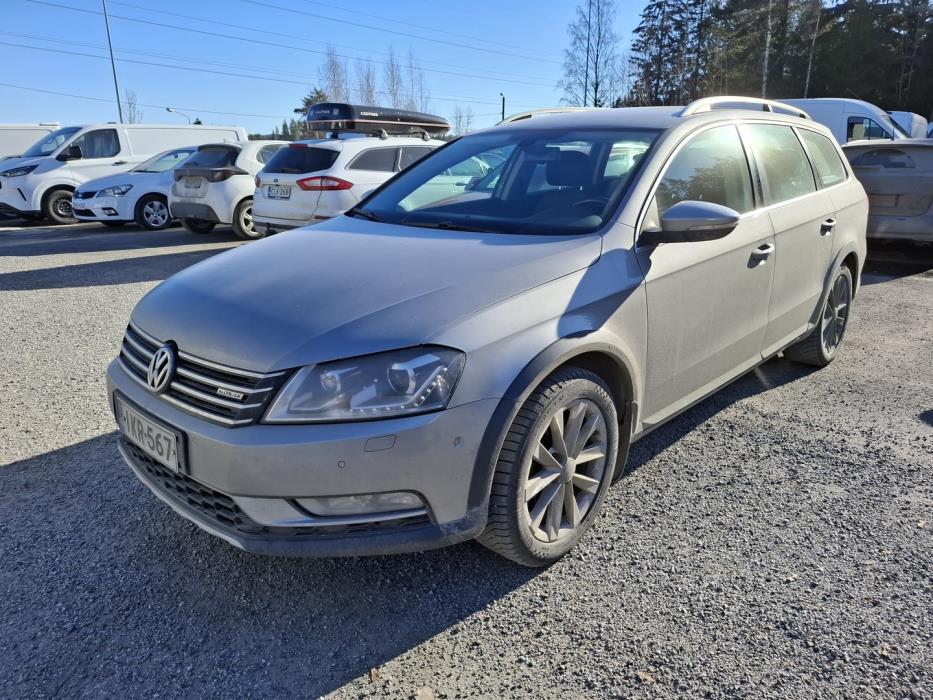 VOLKSWAGEN Passat 2013