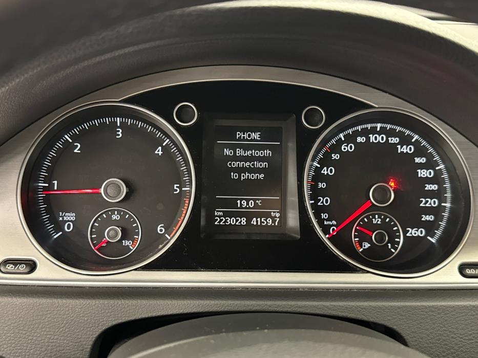 VOLKSWAGEN Passat 2013