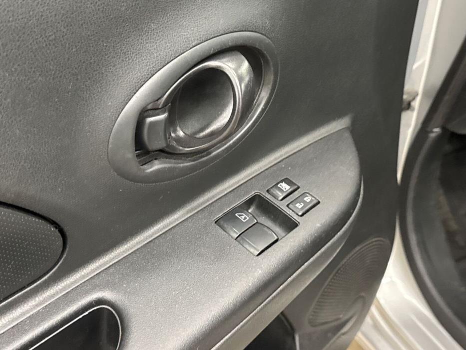 NISSAN Micra 2012