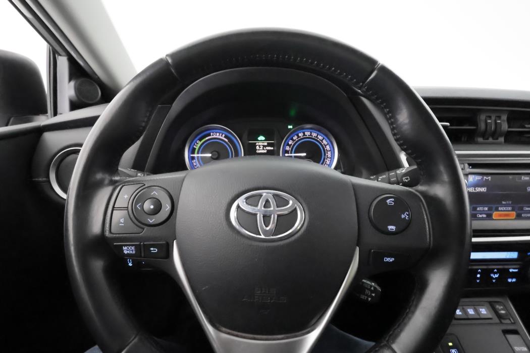 TOYOTA Auris 2014