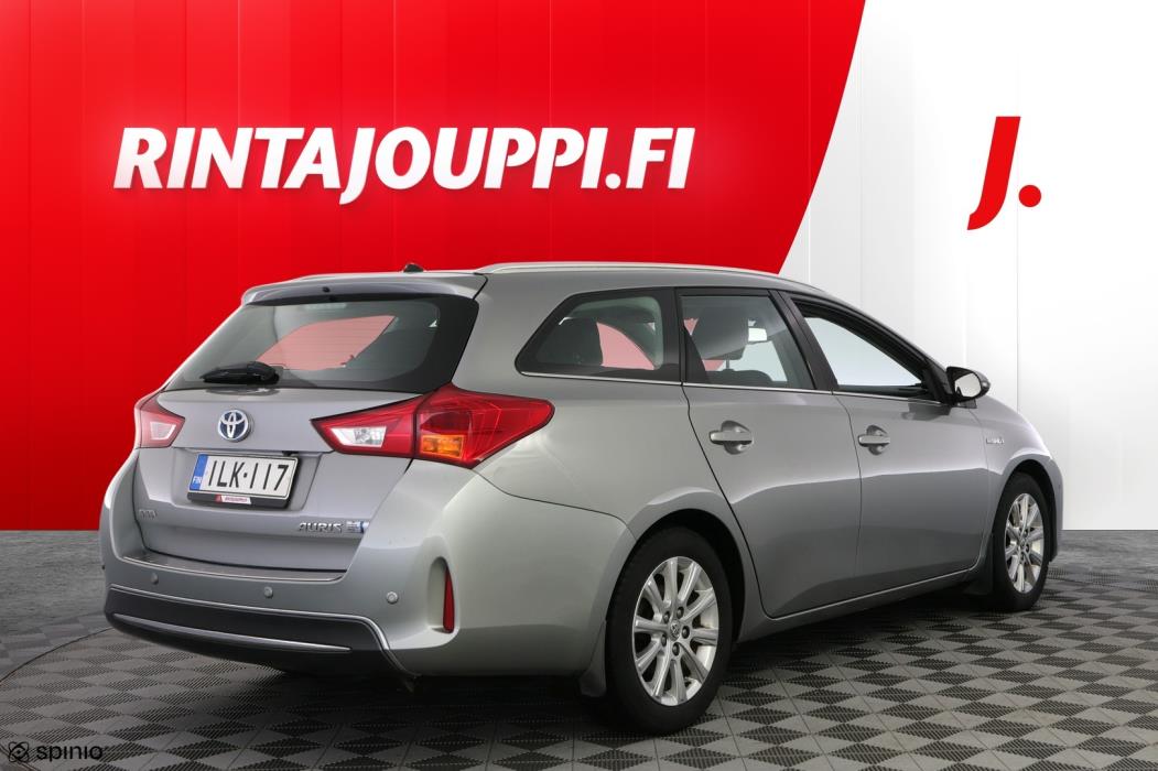 TOYOTA Auris 2014