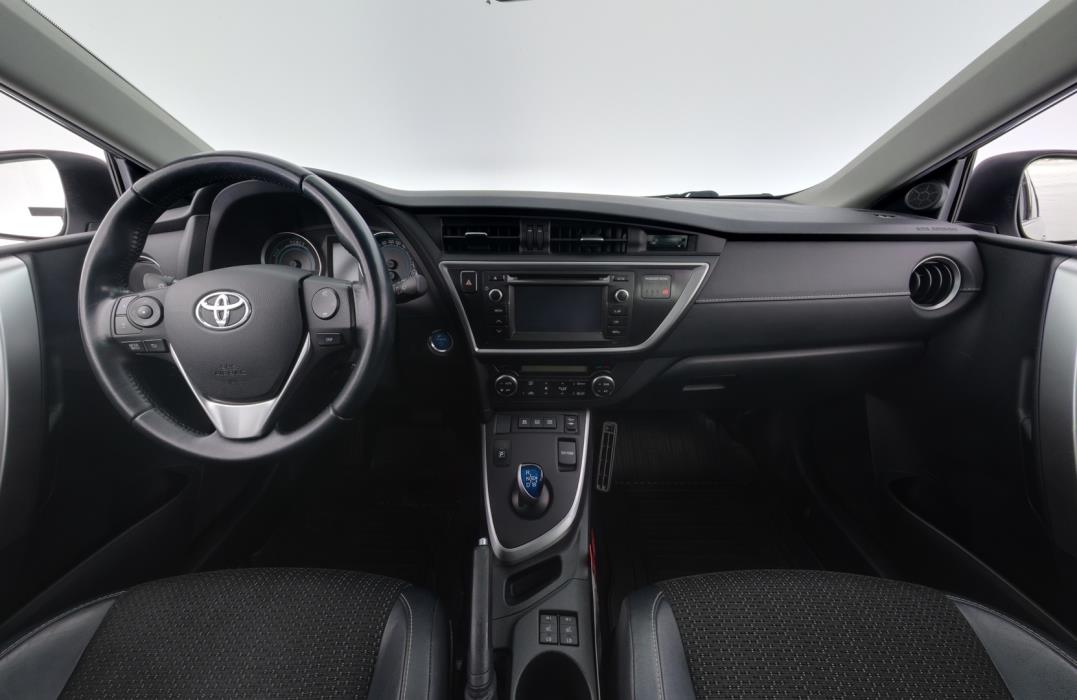 TOYOTA Auris 2014
