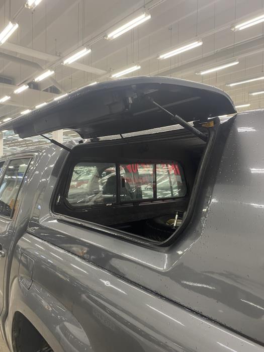 VOLKSWAGEN Amarok 2015