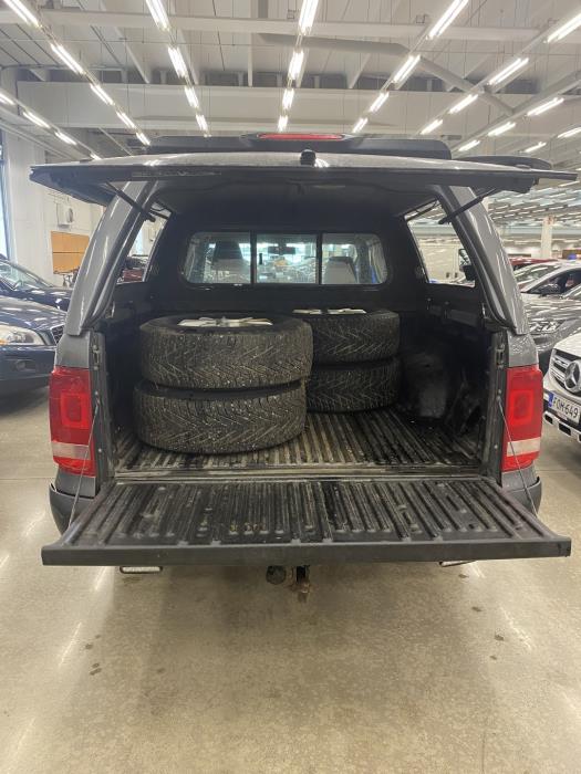 VOLKSWAGEN Amarok 2015