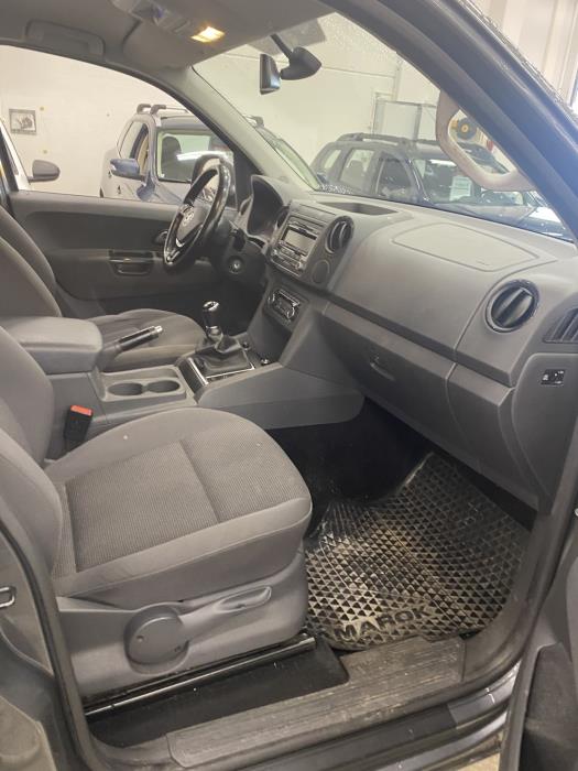 VOLKSWAGEN Amarok 2015