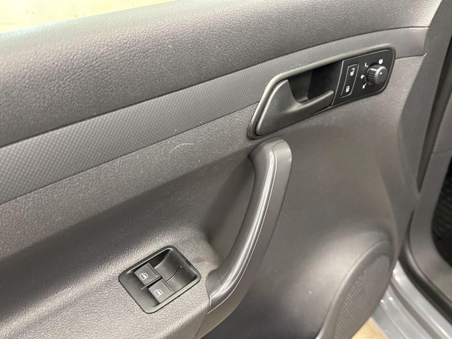 VOLKSWAGEN Caddy Maxi 2014