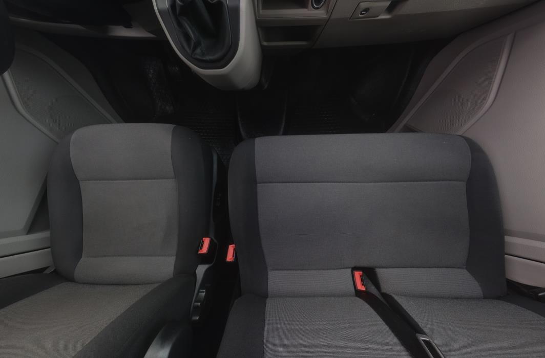 VOLKSWAGEN Transporter 2017