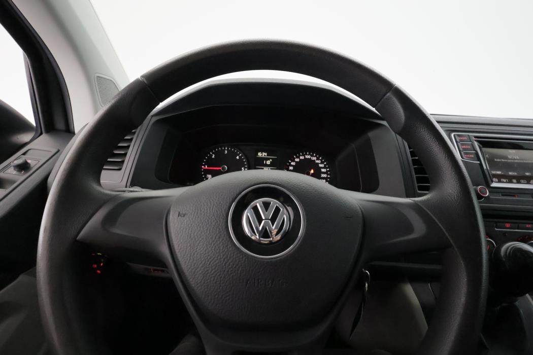 VOLKSWAGEN Transporter 2017