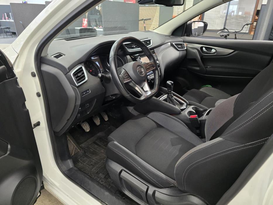 NISSAN Qashqai 2018