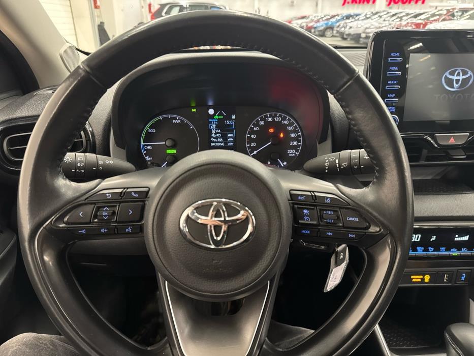 TOYOTA Yaris 2022