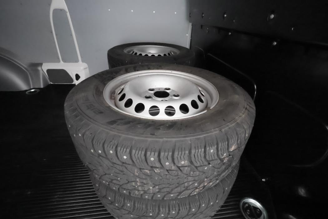 VOLKSWAGEN Transporter 2023