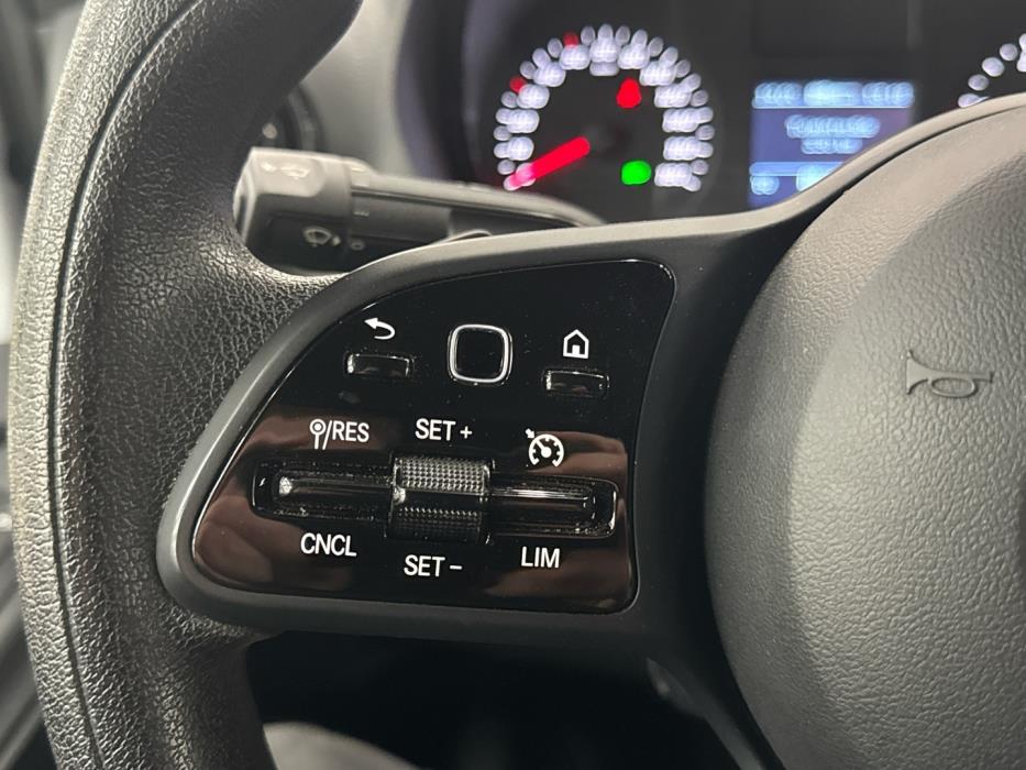 MERCEDES-BENZ Sprinter 2023