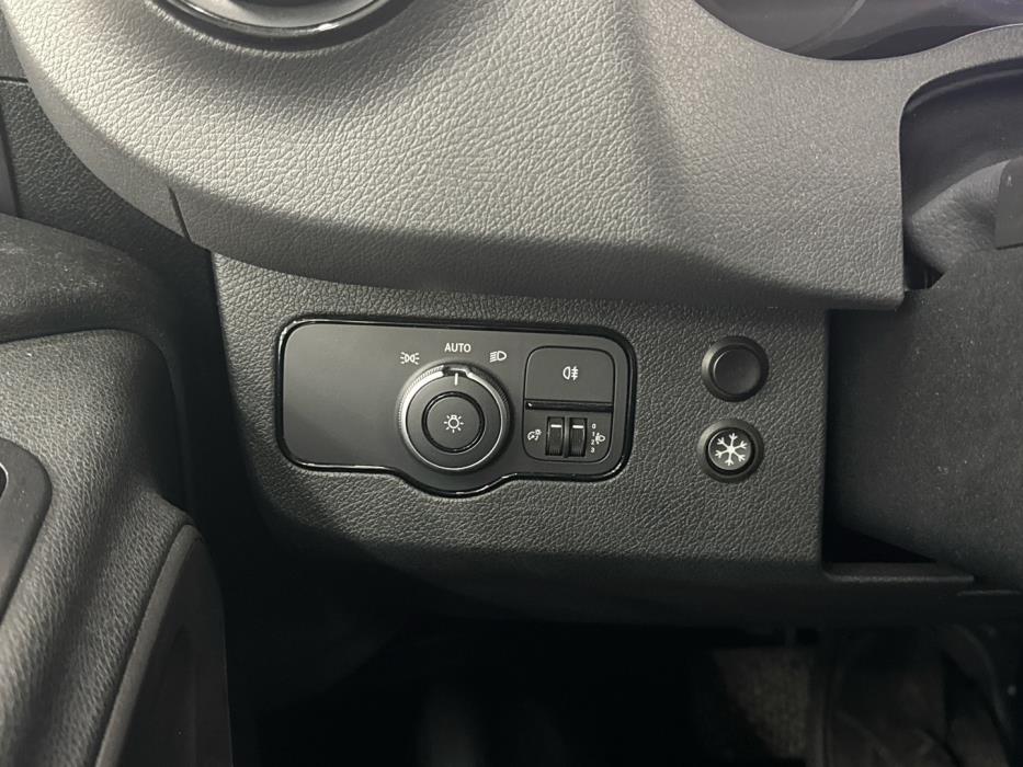 MERCEDES-BENZ Sprinter 2023