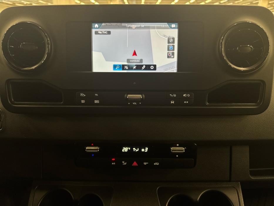 MERCEDES-BENZ Sprinter 2023