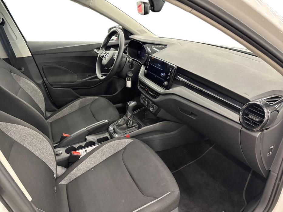 SKODA Fabia 2024
