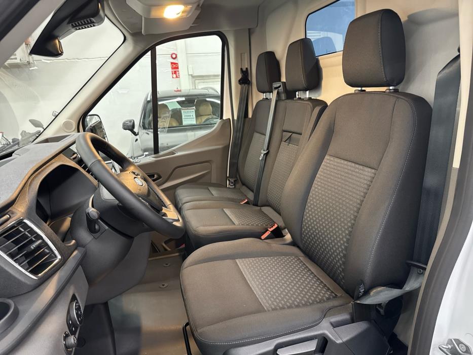 FORD Transit 2025
