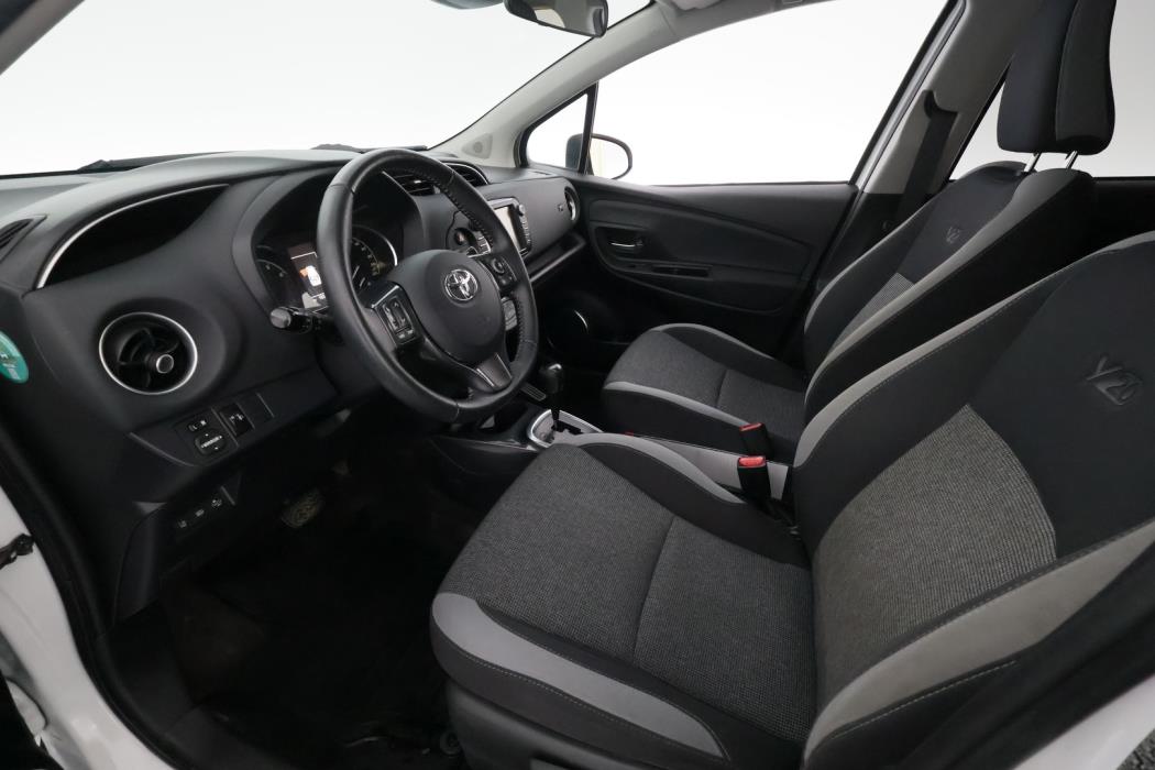 TOYOTA Yaris 2020