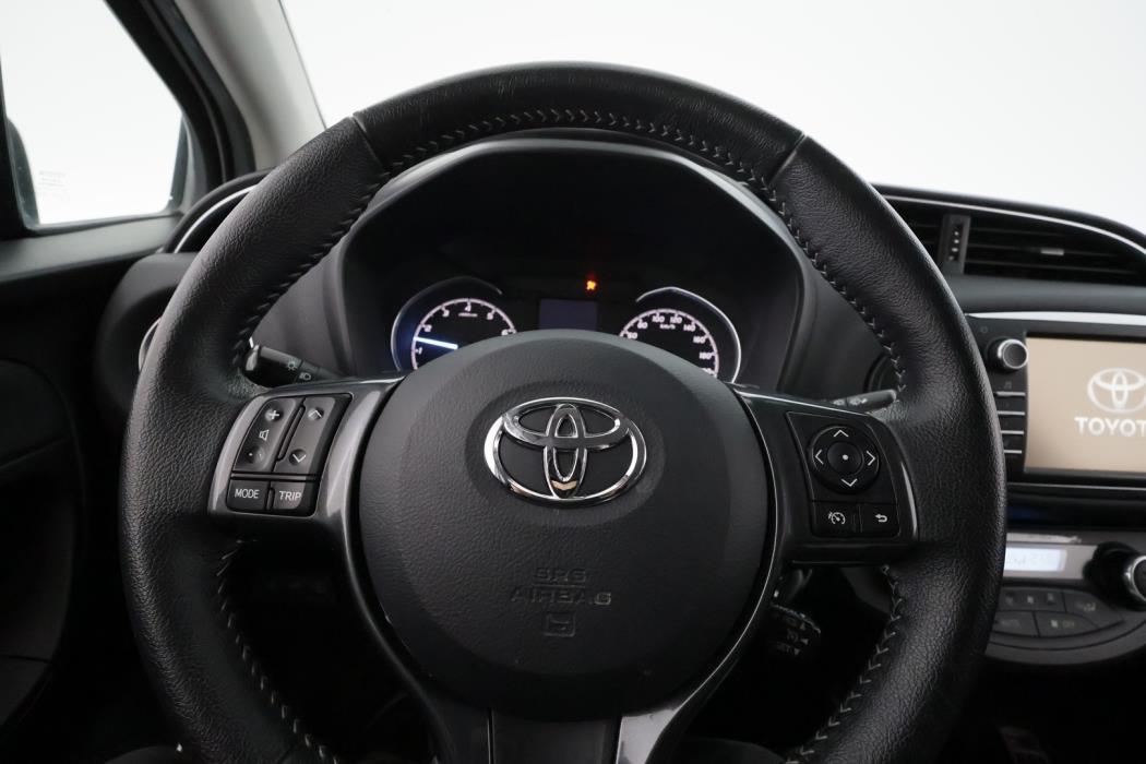 TOYOTA Yaris 2020