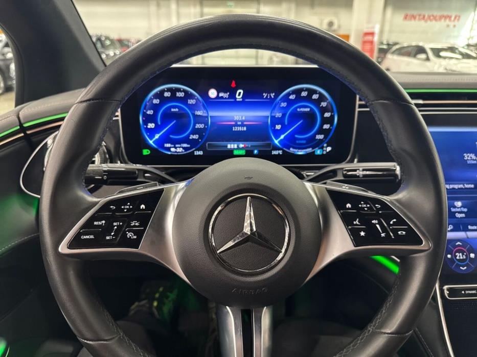 MERCEDES-BENZ EQE 2023