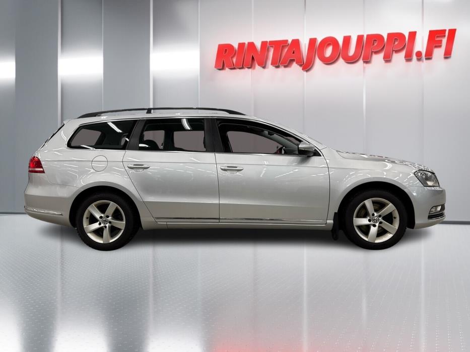 VOLKSWAGEN Passat 2012