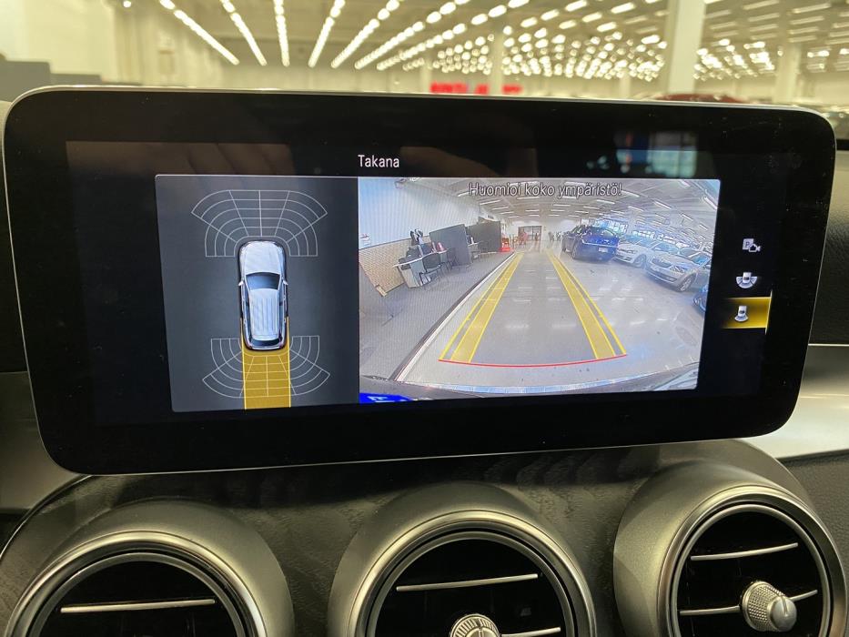 MERCEDES-BENZ GLC 2021